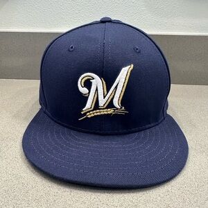 ⚾️ Milwaukee Brewers Navy Fitted Hat with White & Gold 'M' Logo. Size 7.5